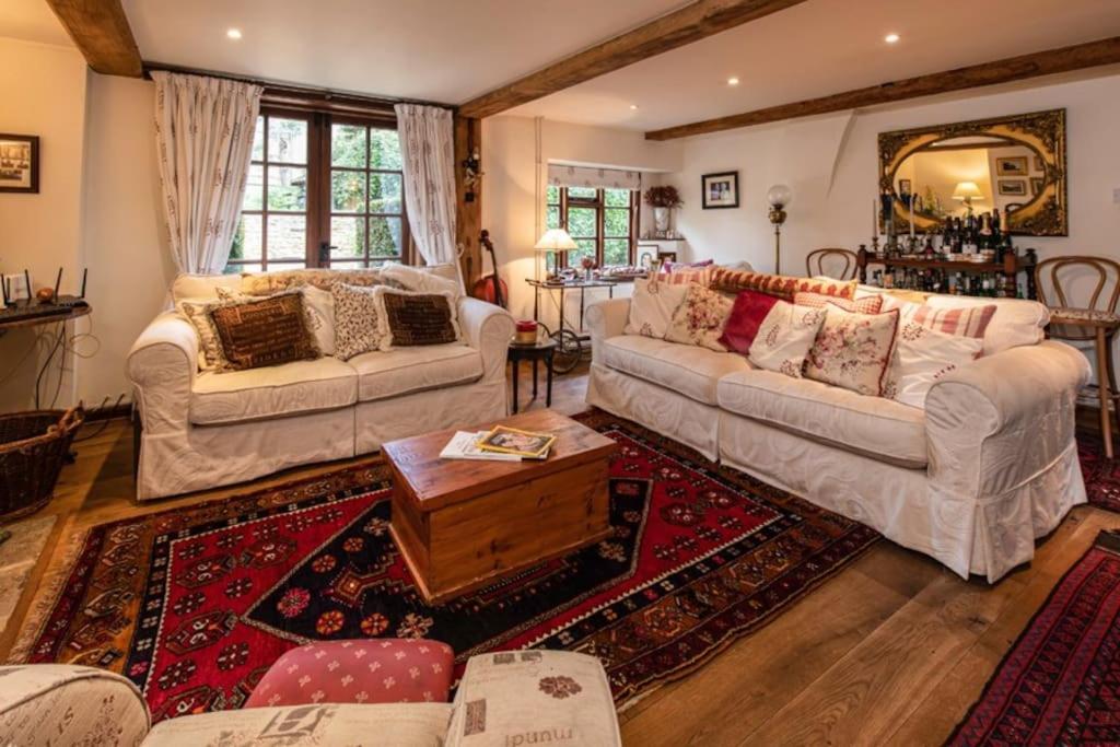 Lyne House Ideal For A Celebration Or Reunion คิดลิงตัน ภายนอก รูปภาพ
